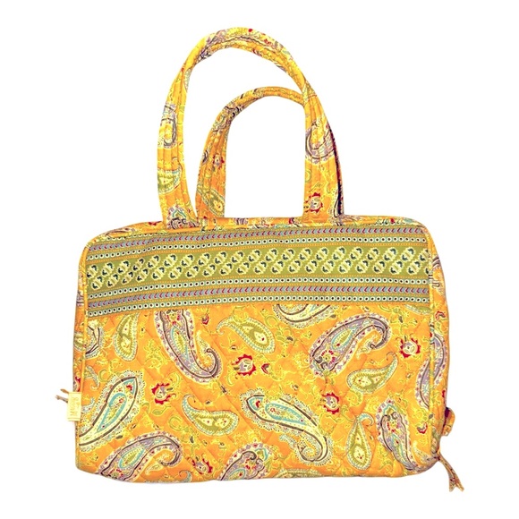 MaggiB Quilted Travel Bag Maggi B Large
Traveler Paisley Yellow Tote‎ Bag - Picture 1 of 8